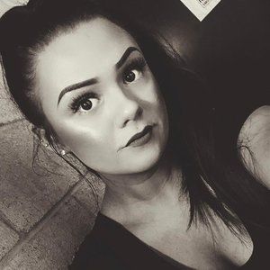 Meet your Posher, Kari